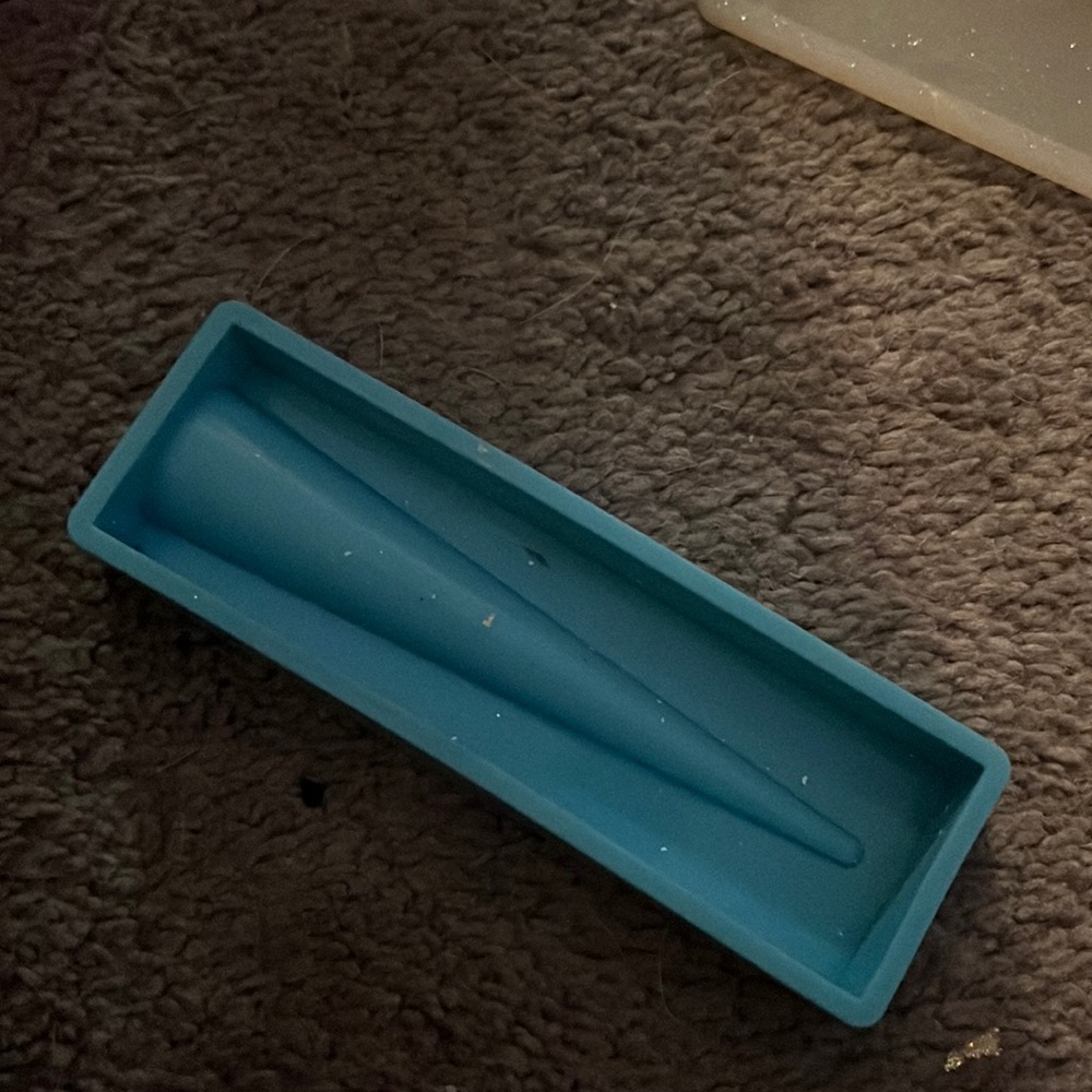 Joint holder